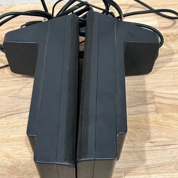 Logitech X-140 S-0264B 2.0 Channel Stereo Speakers Pair - Black - Picture 6 of 9